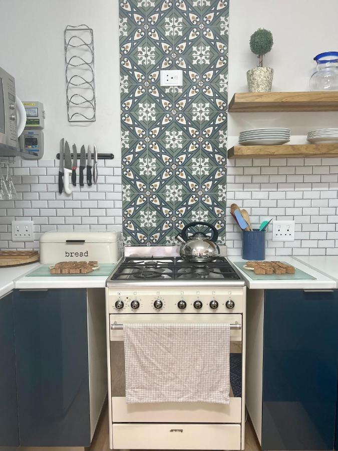 Adorable 2 Bedroom Cottage With Spacious Veranda Hermanus Eksteriør bilde