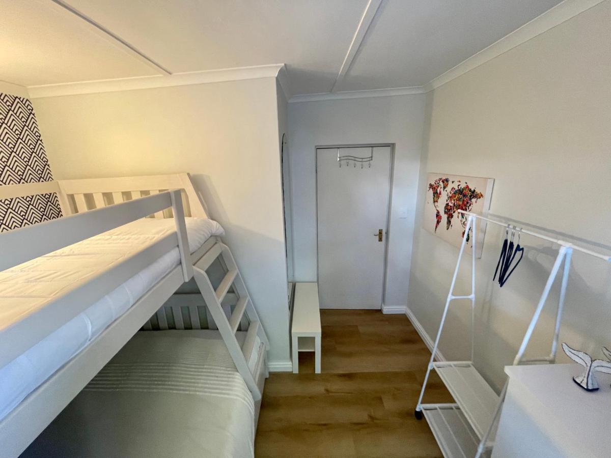 Adorable 2 Bedroom Cottage With Spacious Veranda Hermanus Eksteriør bilde